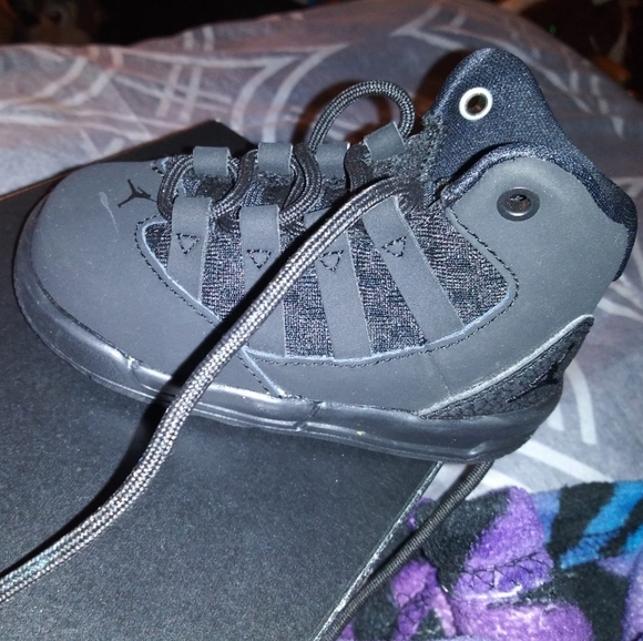 Shoes - Picture 1 of 1